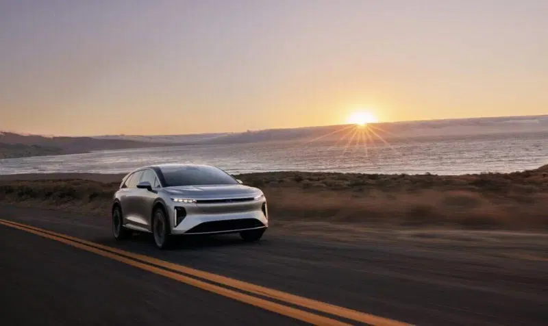 Lucid Gravity, suv elettrica da 80.000 euro e schermo da 34 pollici