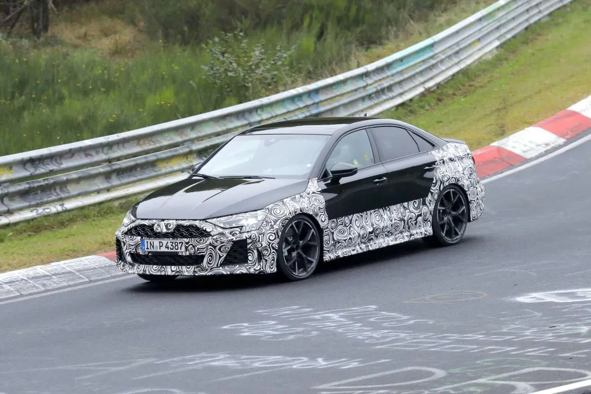 Audi S3 e RS3, arrivano i nuovi facelift [Foto Spia] (5)