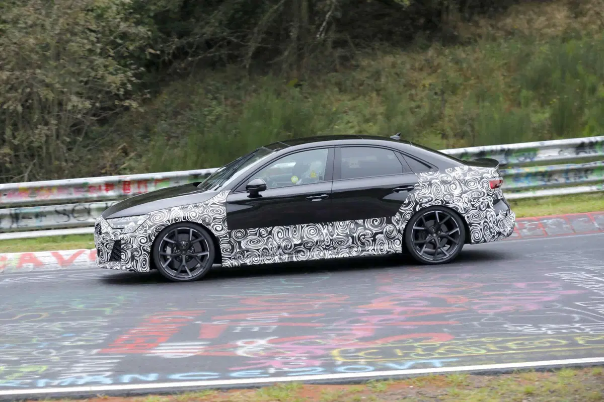 Audi S3 e RS3, arrivano i nuovi facelift [Foto Spia] (6)