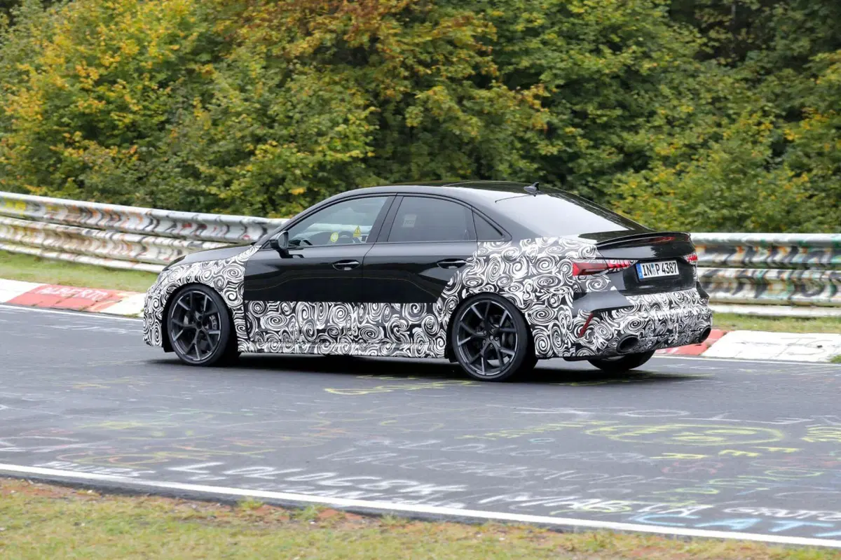 Audi S3 e RS3, arrivano i nuovi facelift [Foto Spia] (7)