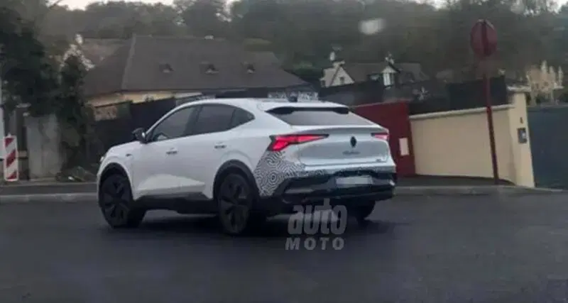 La Renault Rafale su strada