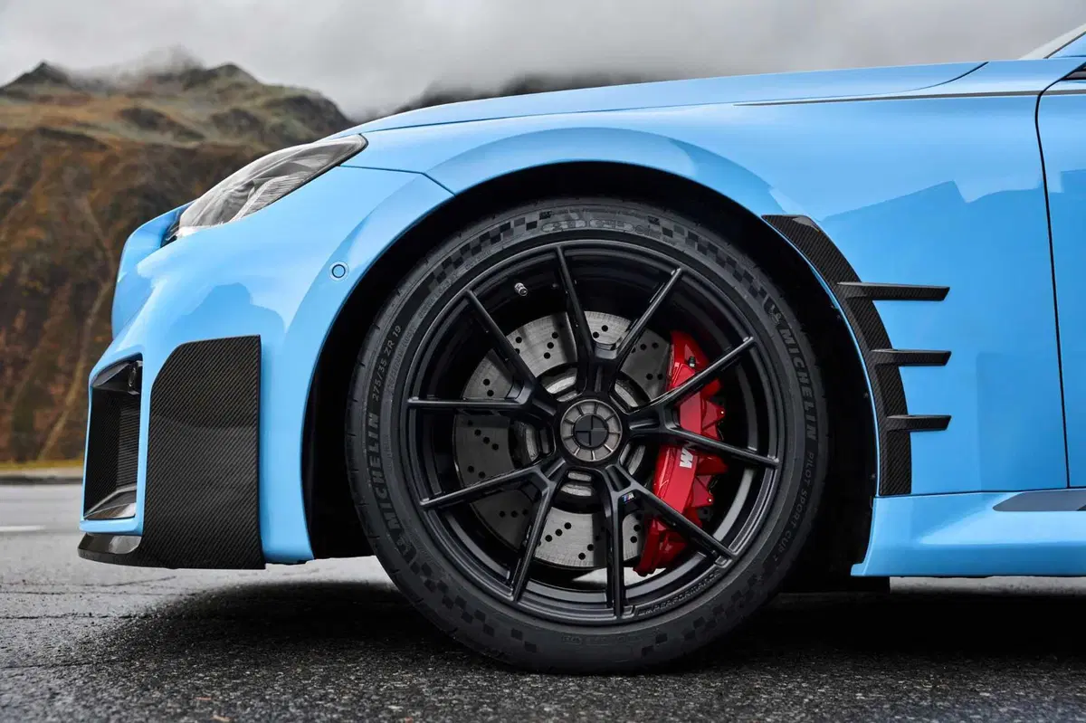 Dettaglio unico retrofit per la BMW M2, M3 e M4: la ruota monodado (7)