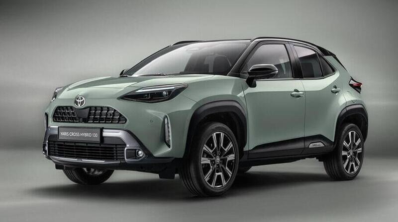 Toyota Yaris Cross 2024: arriva l&rsquo;ibrido da 132 Cv 