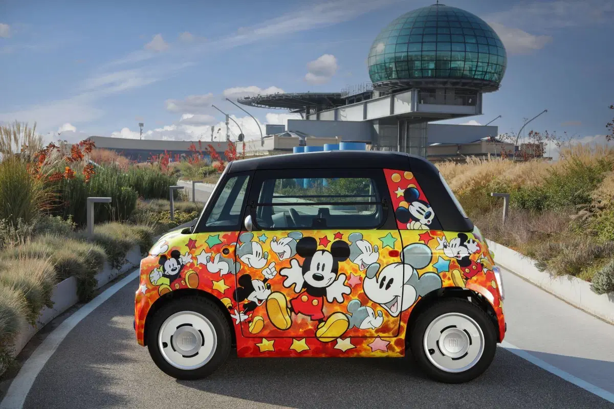 Quando la Fiat Topolino incontra Topolino: le one-off per i 100 anni di Disney [Video] (2)