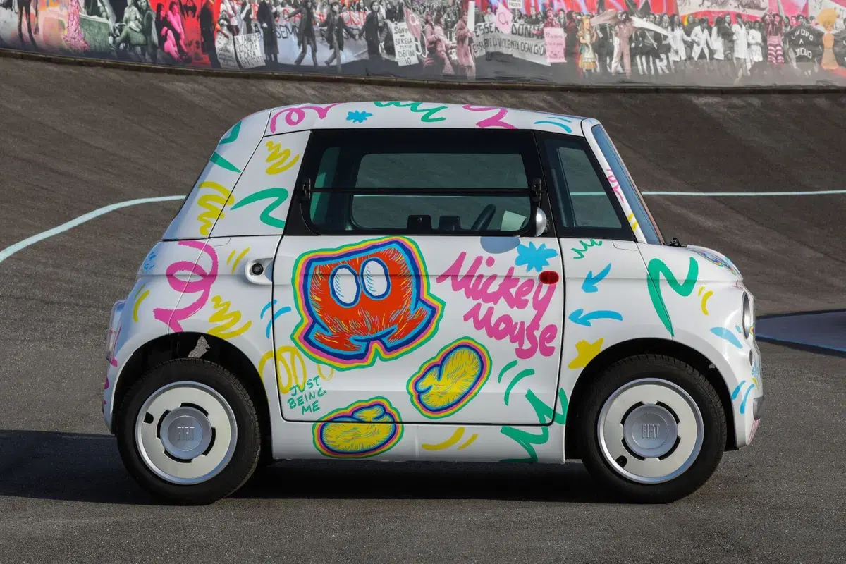 Quando la Fiat Topolino incontra Topolino: le one-off per i 100 anni di Disney [Video] (7)