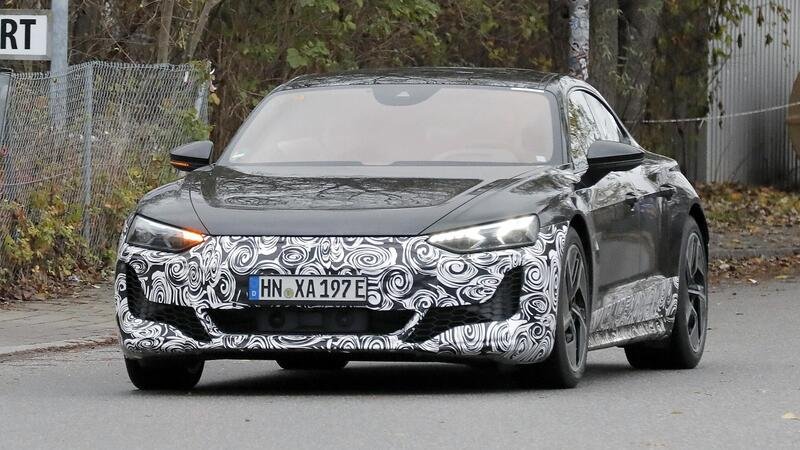 Audi e-Tron GT, nel 2024 arriva il nuovo facelift [Foto Spia]