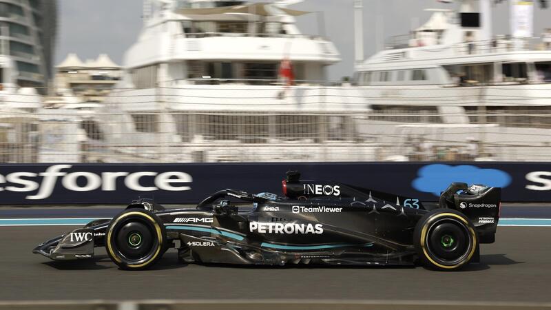 Formula 1. Gran Premio di Abu Dhabi 2023, risultati FP1: Russell leader, dieci i rookie presenti in pista