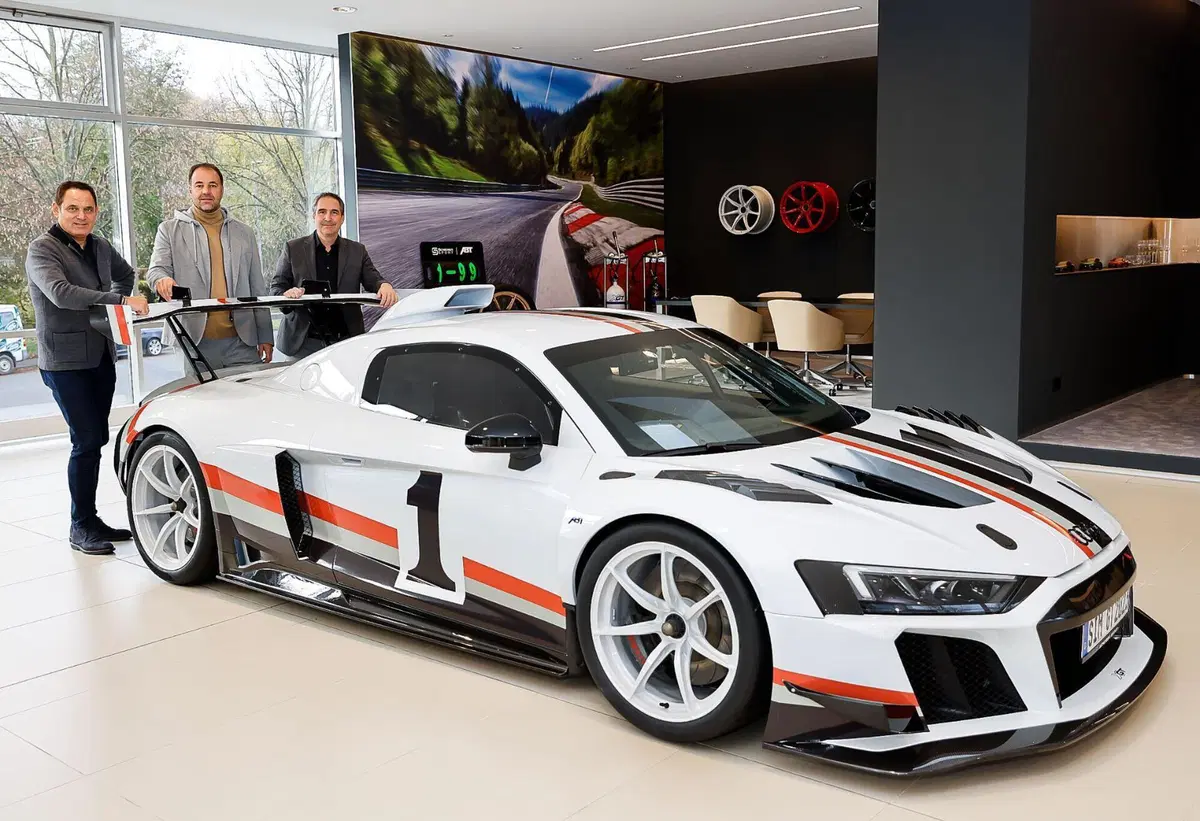 ABT XGT: la supercar stradale da 640 CV e 1.400 kg  (13)