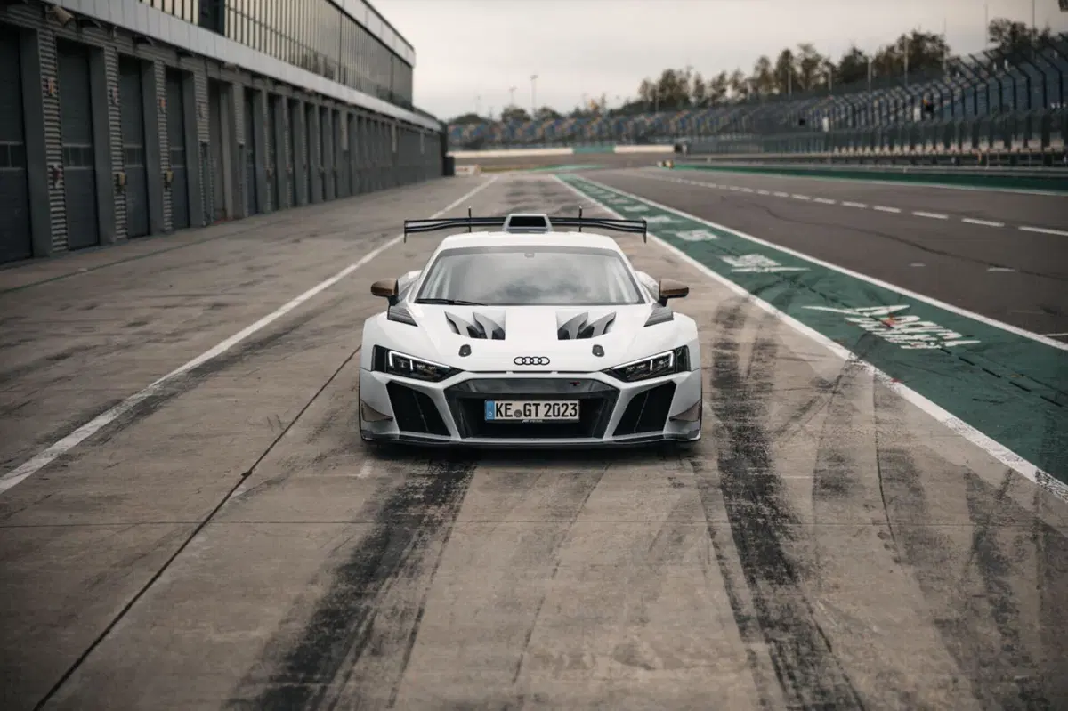 ABT XGT: la supercar stradale da 640 CV e 1.400 kg  (19)