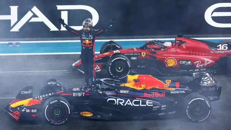 Formula 1. Gran Premio di Abu Dhabi 2023: Max Verstappen vince l'ultima dell'anno con Leclerc e Russell sul podio