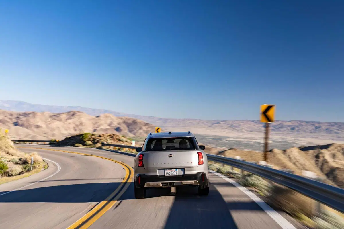 MINI Countryman S ALL4: Versatilità, Performances e Tecnologia al Top (4)