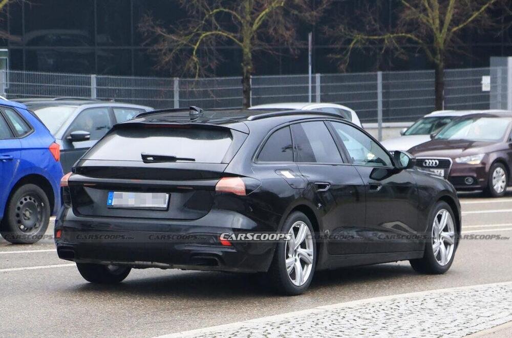 Posteriore Audi A5 Avant 2024