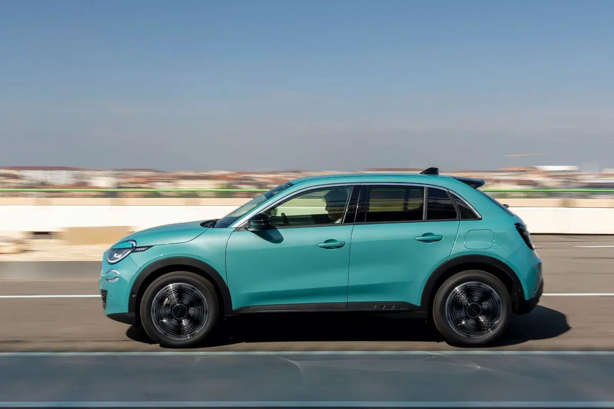 Nuova Fiat 600: motorizzazioni, allestimenti, optional e prezzi. Guida all’acquisto (19)