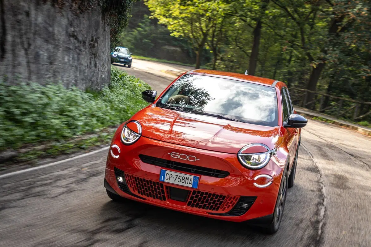 Nuova Fiat 600: motorizzazioni, allestimenti, optional e prezzi. Guida all’acquisto (21)