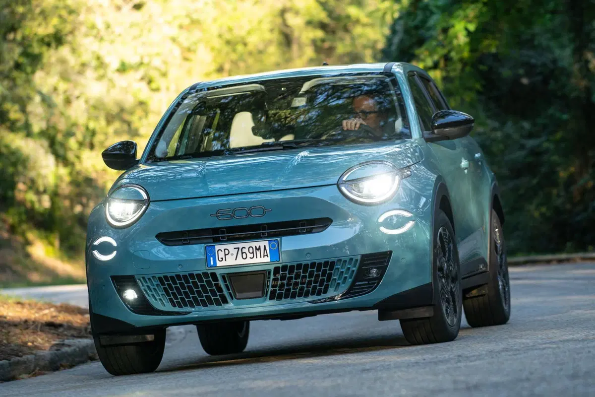 Nuova Fiat 600: motorizzazioni, allestimenti, optional e prezzi. Guida all’acquisto (23)
