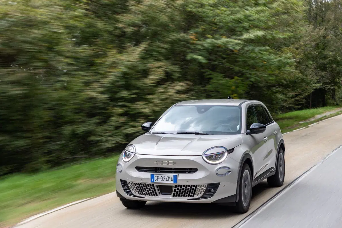 Nuova Fiat 600: motorizzazioni, allestimenti, optional e prezzi. Guida all’acquisto (24)