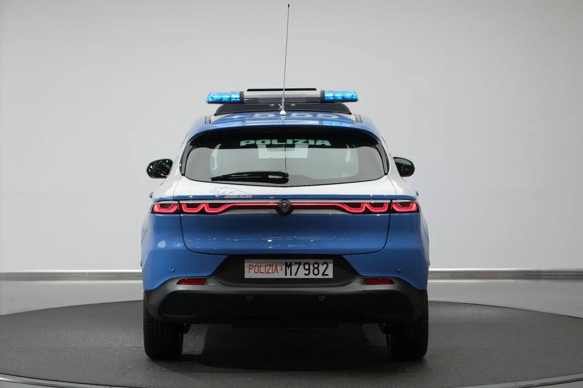Alfa Romeo Tonale fa tris: Carabinieri, Fiamme Gialle, e Polizia (4)