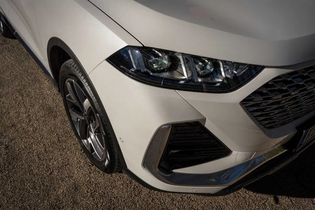 GWM (Great Wall): la WEY 03 2024 è una plug-in da 136 km e costa 45.000 euro [VIDEO]