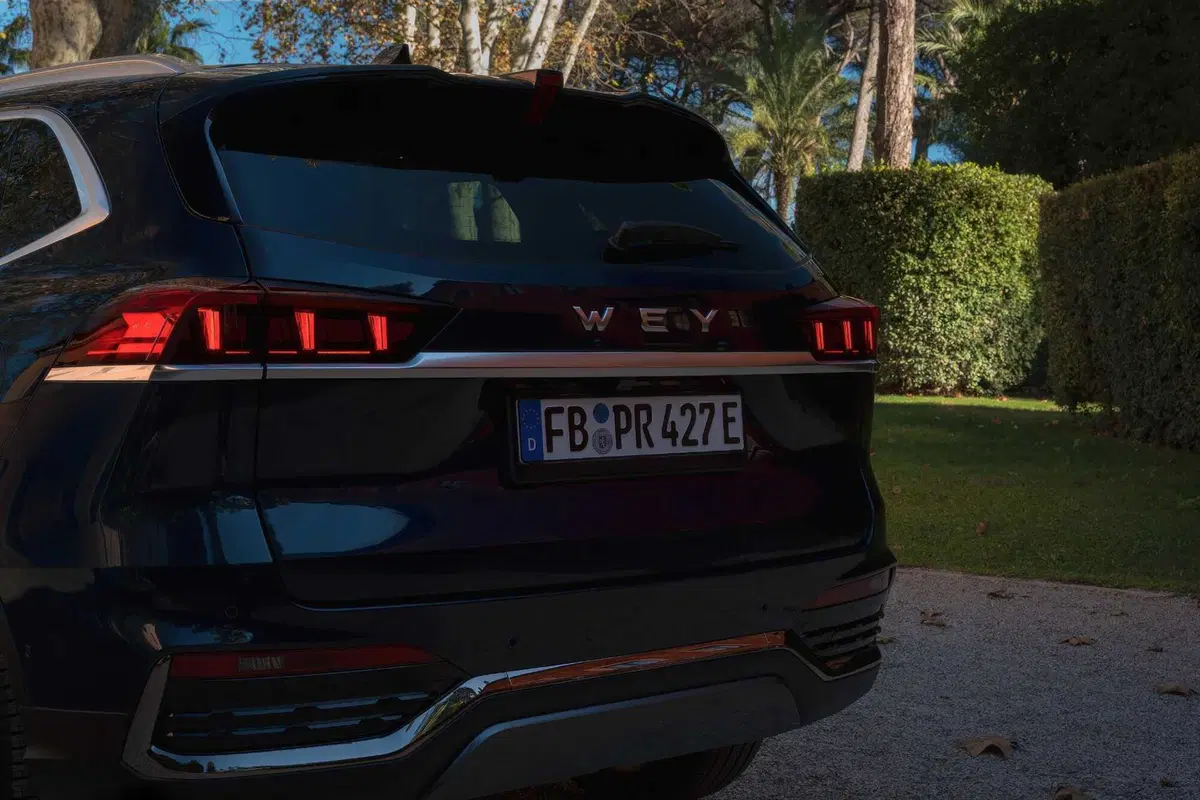 GWM (Great Wall): la WEY 03 2024 è una plug-in da 136 km e costa 45.000 euro [VIDEO] (14)