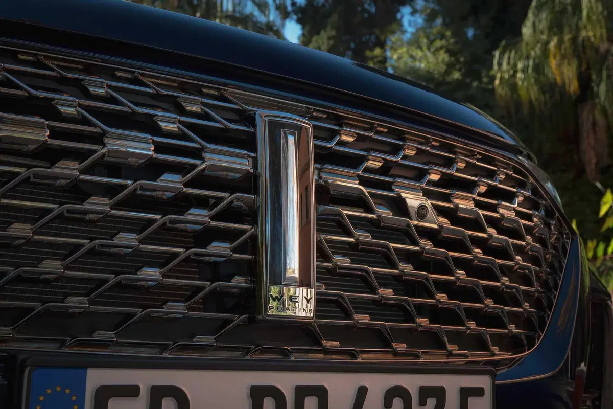 GWM (Great Wall): la WEY 03 2024 è una plug-in da 136 km e costa 45.000 euro [VIDEO] (16)