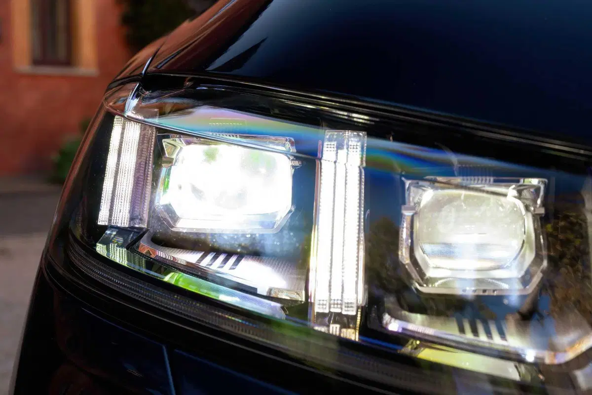 GWM (Great Wall): la WEY 03 2024 è una plug-in da 136 km e costa 45.000 euro [VIDEO] (23)