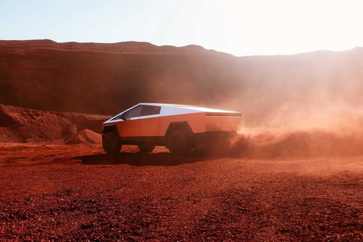 Tesla Cybertruck batte Porsche 911... trainando una 911 [VIDEO] (9)