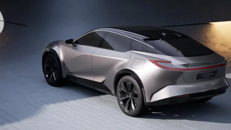 Toyota Sport Crossover Concept: debutto europeo per l'elettrica che arriva nel 2025