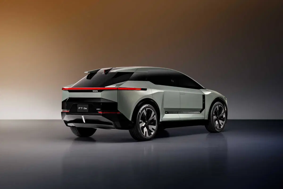 Toyota FT-3e: la bZ4x diventa una coupé snella e avanzata   (3)
