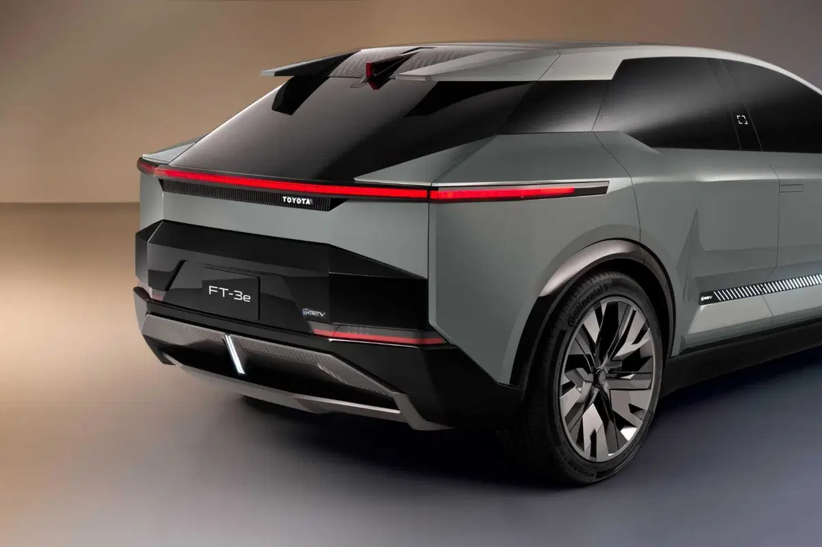 Toyota FT-3e: la bZ4x diventa una coupé snella e avanzata   (6)