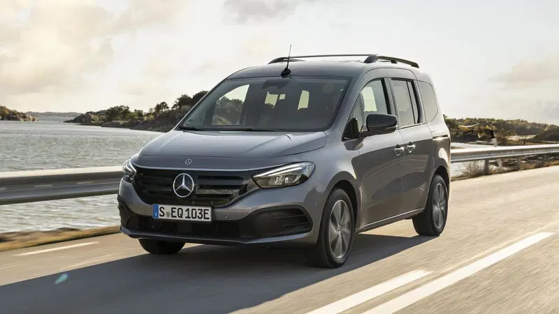 Mercedes EQT, il van elettrico per famiglia e lavoro