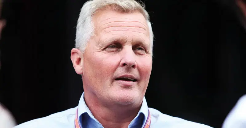 F1. Johnny Herbert senza peli sulla lingua: "Se avessi fatto il dito medio a Briatore oggi.."