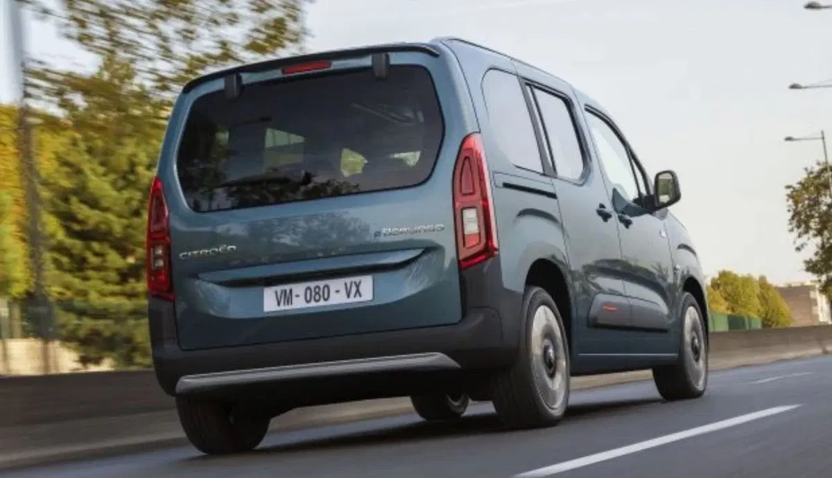 Citroen Berlingo: anche lui elettrico, con il look della C3 (4)