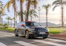 La MINI Cooper SE JCW Trim ora ha una batteria più grande