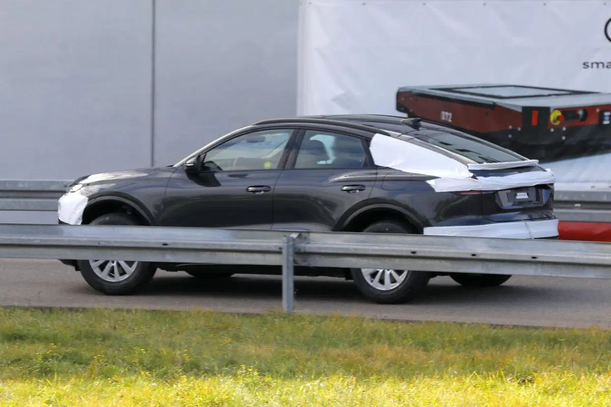 Audi Q6 e-tron, Suv e Sportback in arrivo nel 2024 [Foto Spia] (8)