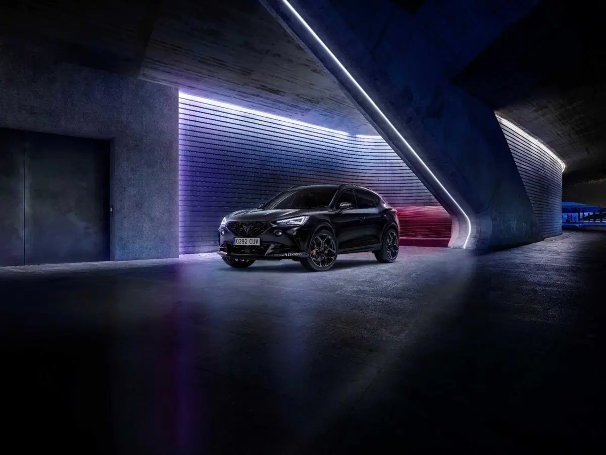 Cupra Formentor VZ5 BAT: l'edizione limitata, adrenalina illimitata (4)