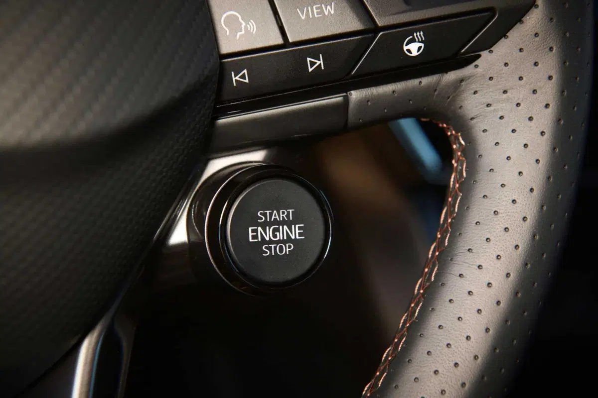 Cupra Formentor VZ5 BAT: l'edizione limitata, adrenalina illimitata (9)