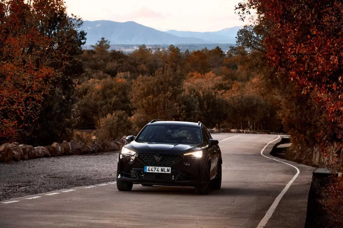 Cupra Formentor VZ5 BAT: l'edizione limitata, adrenalina illimitata (11)