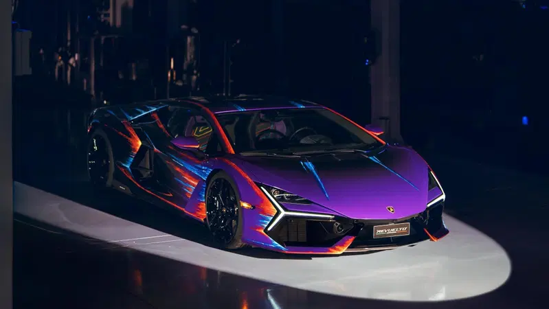 Lamborghini Revuelto Opera Unica: il Centro Stile l'ha resa un'opera d'arte