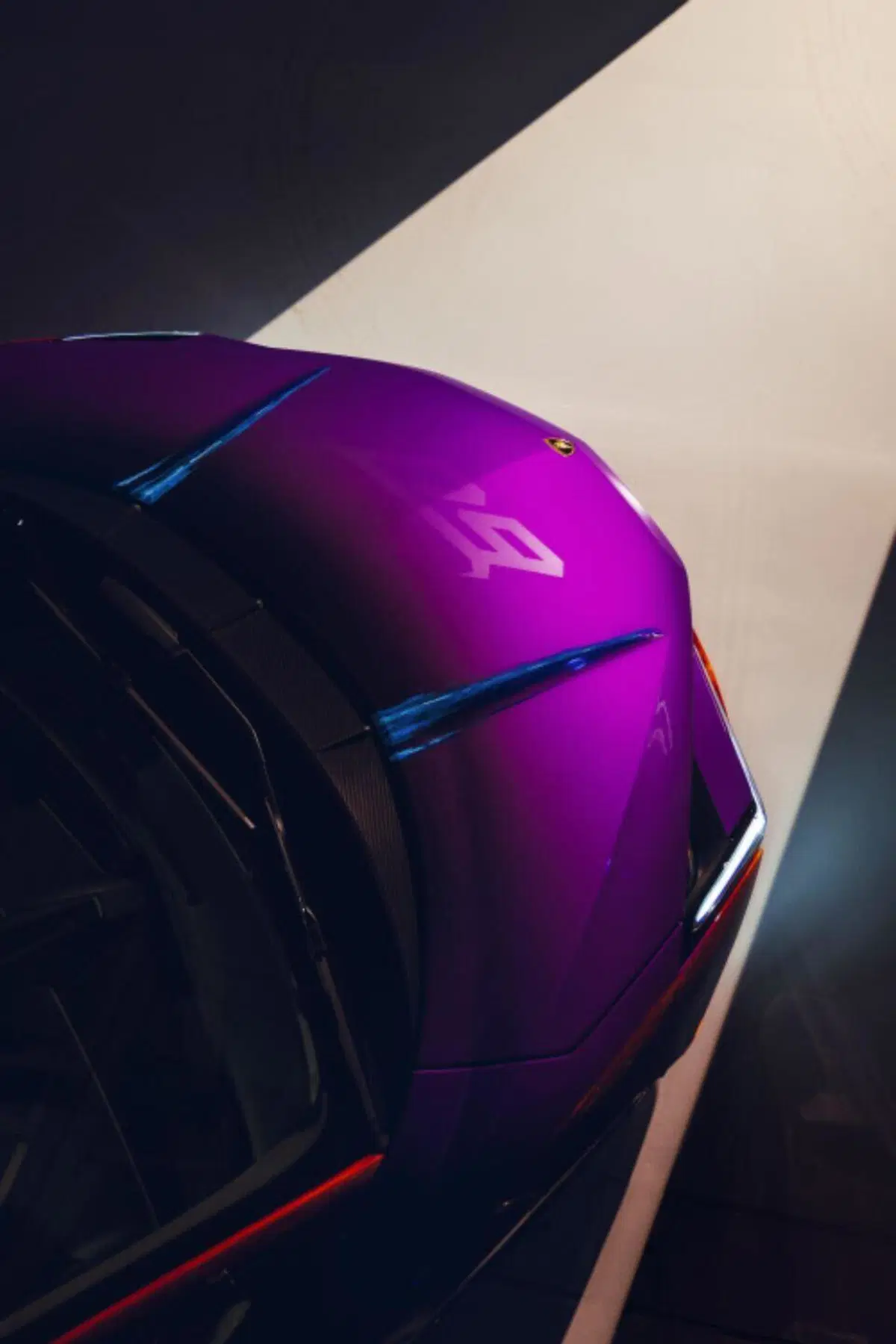 Lamborghini Revuelto Opera Unica: il Centro Stile l'ha resa un'opera d'arte (2)