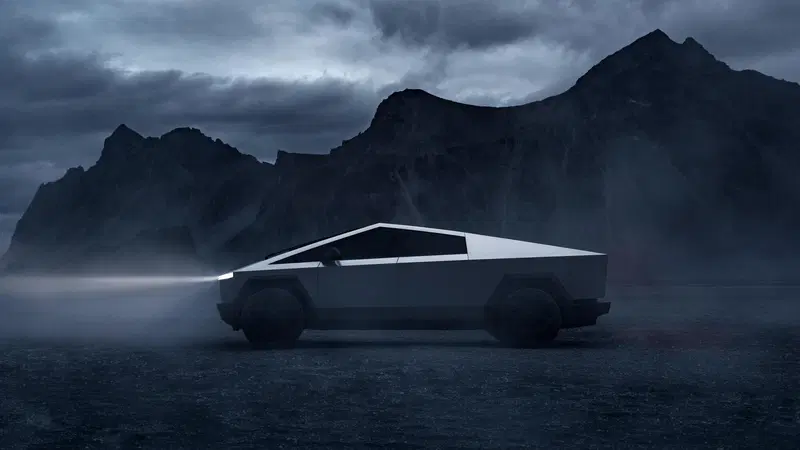 Tesla Cybertruck: vari dettagli non tornano, com'&egrave; cambiato dal 2019 al 2023
