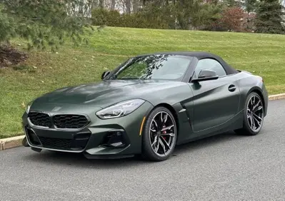 BMW Z4: nel 2024 il cambio manuale come la Supra, caro ma perfetto