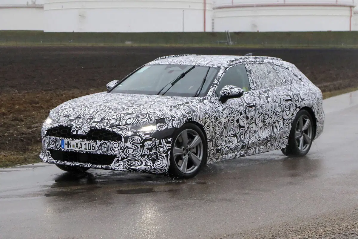 Audi A7 Avant, arriva nel 2024 e sarà ibrida [Foto Spia] (7)