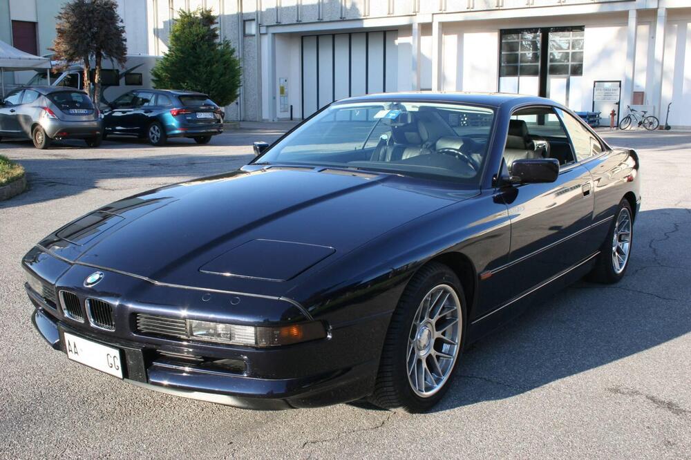 BMW 840 CI d'epoca a Mantova