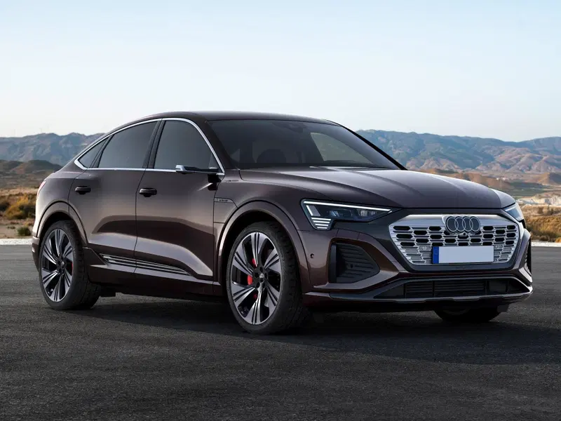 L'Audi Q8 Sportback e-tron