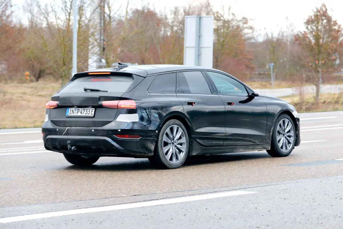 Audi A6 Avant, ecco il prototipo della nuova elettrica [Foto Spia] (5)