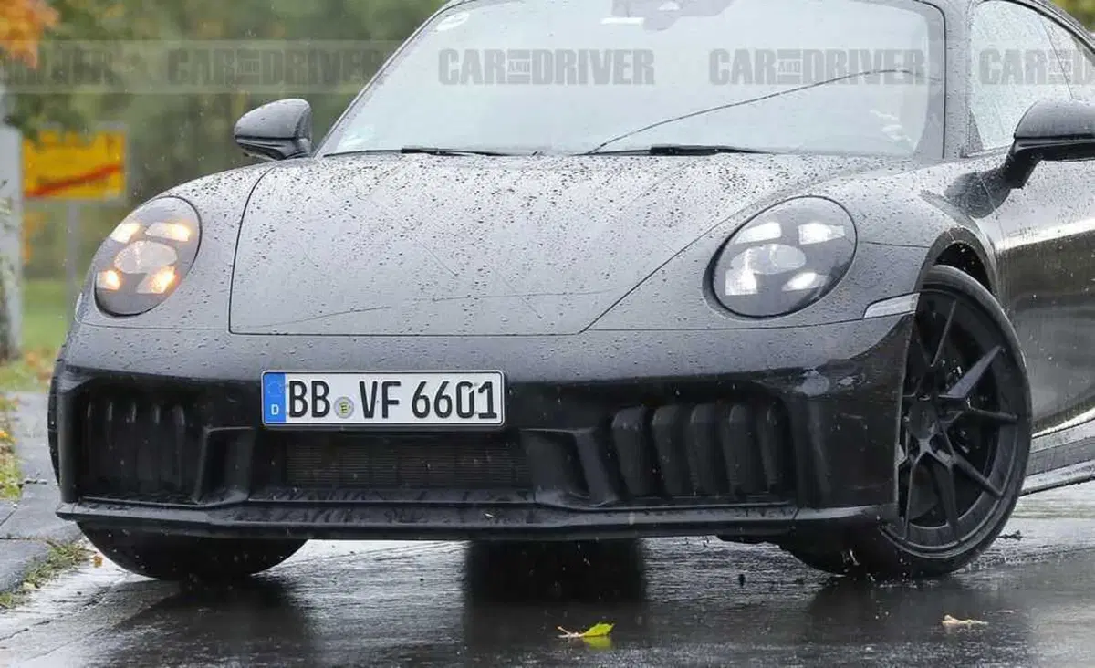 Porsche 911: arriva l'ibrido sul flat six e si chiama T-HEV (2)