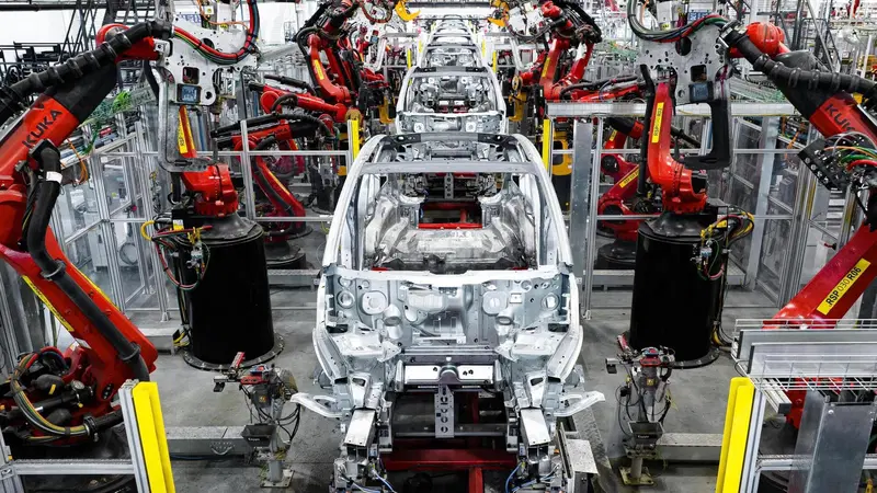 Fake news: un robot "aggredisce" un operaio alla Tesla, falso scoop
