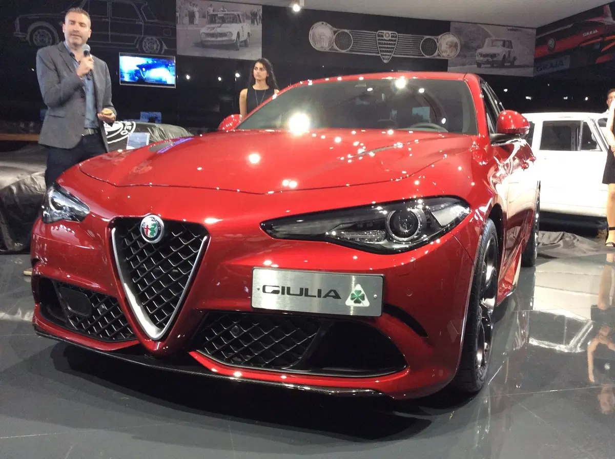 Alfa Romeo Giulia vs BMW M3: cosa ne pensano gli inglesi? (3)