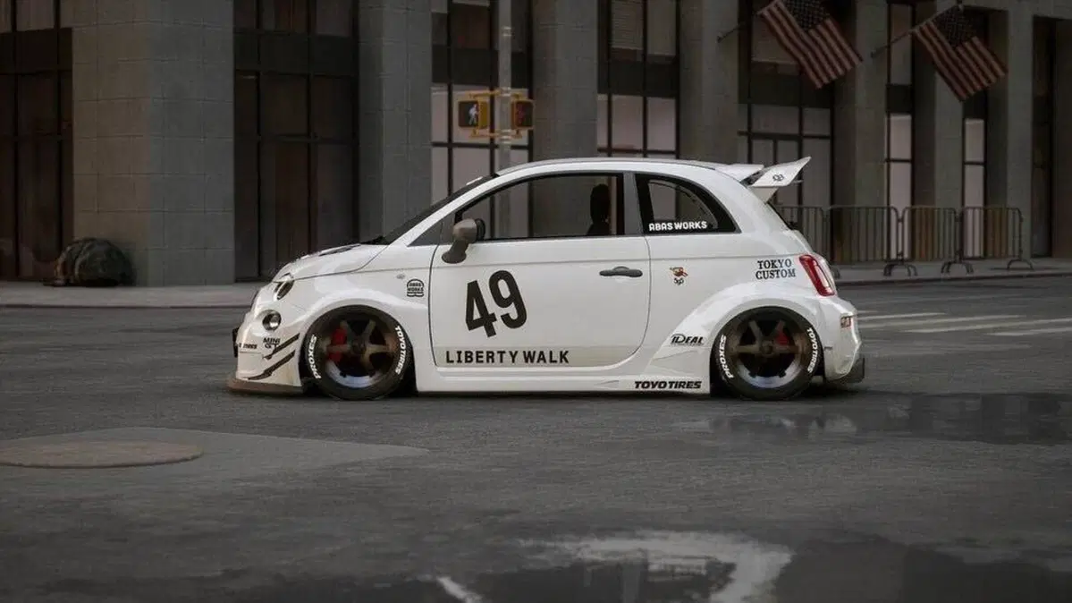 Abarth 595: il tuning di Liberty Walk per Tokyo 2024 (2)