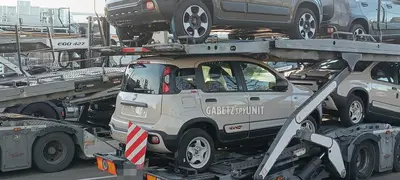 Fiat Panda 4x40 anniversario, arrivano le prime unit&agrave; [Foto Spia]